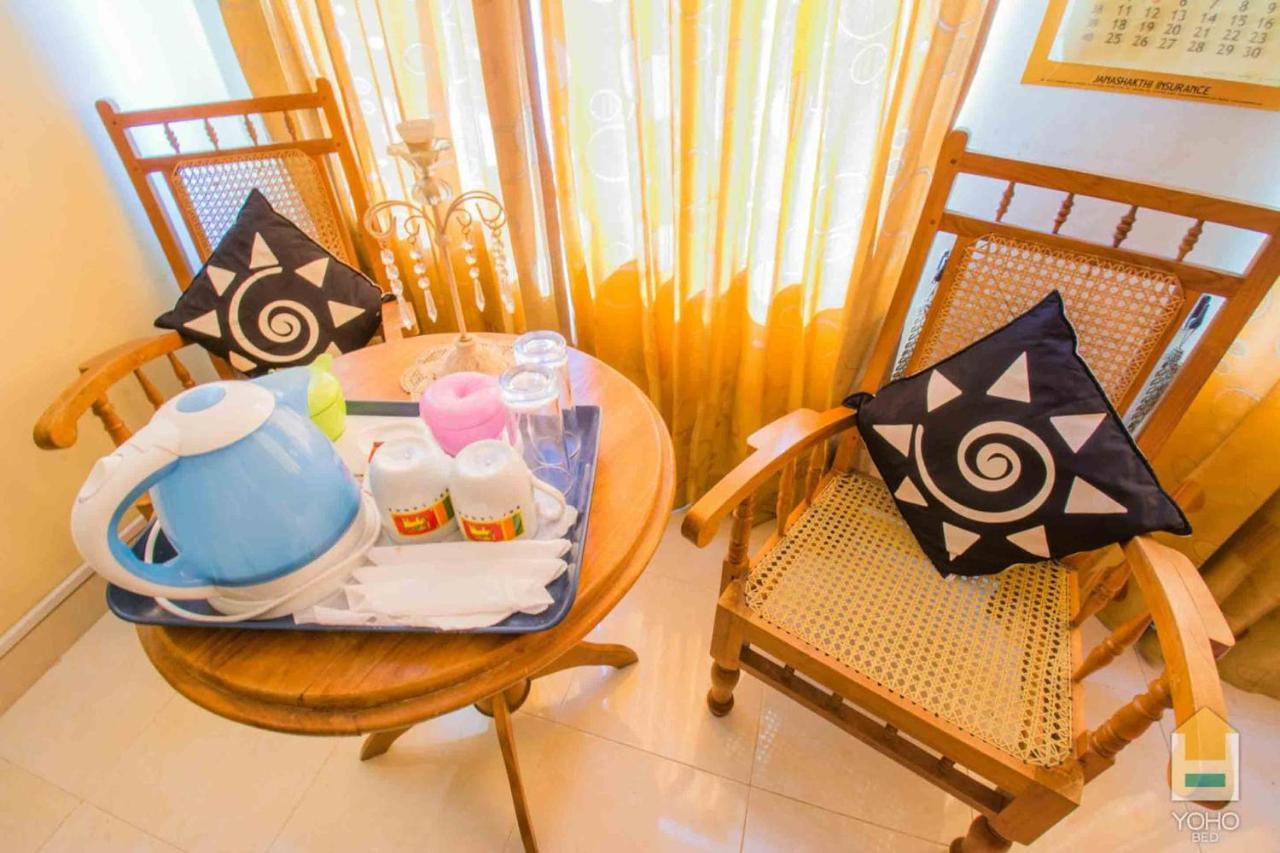 Yoho Mount Waves Hotel Colombo Exterior photo